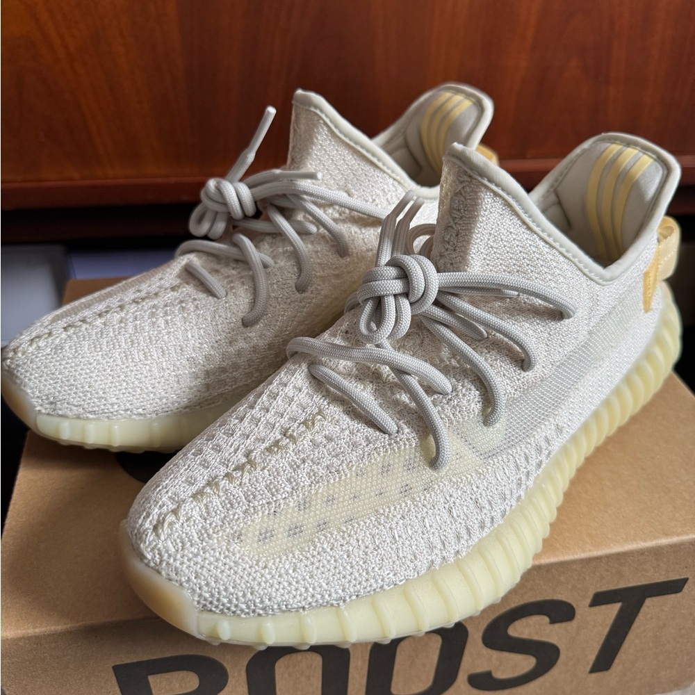 Adidas Yeezy Boost 350 V2 - Light Men’s US 8 1/2